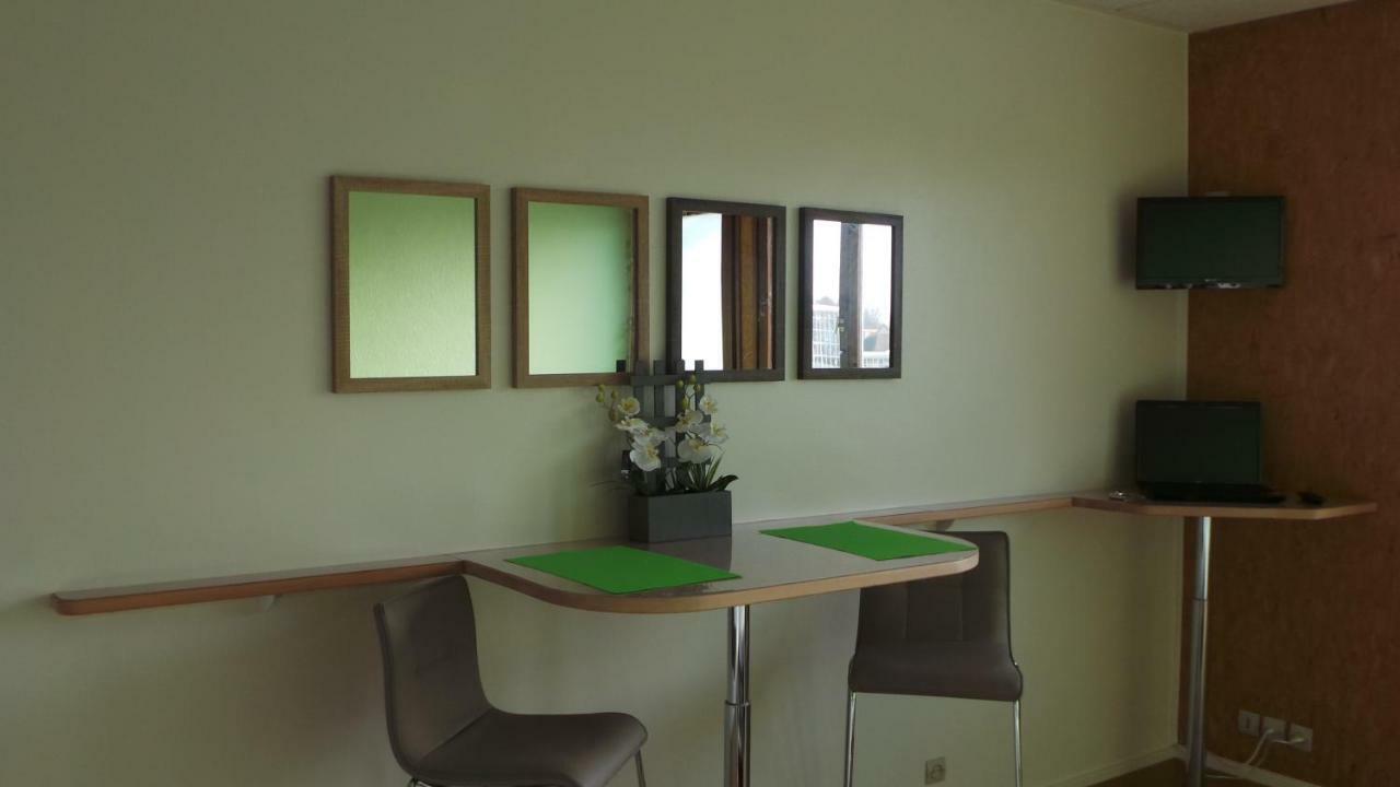 Studios Etape Du Lac Bourbon-Lancy Ngoại thất bức ảnh