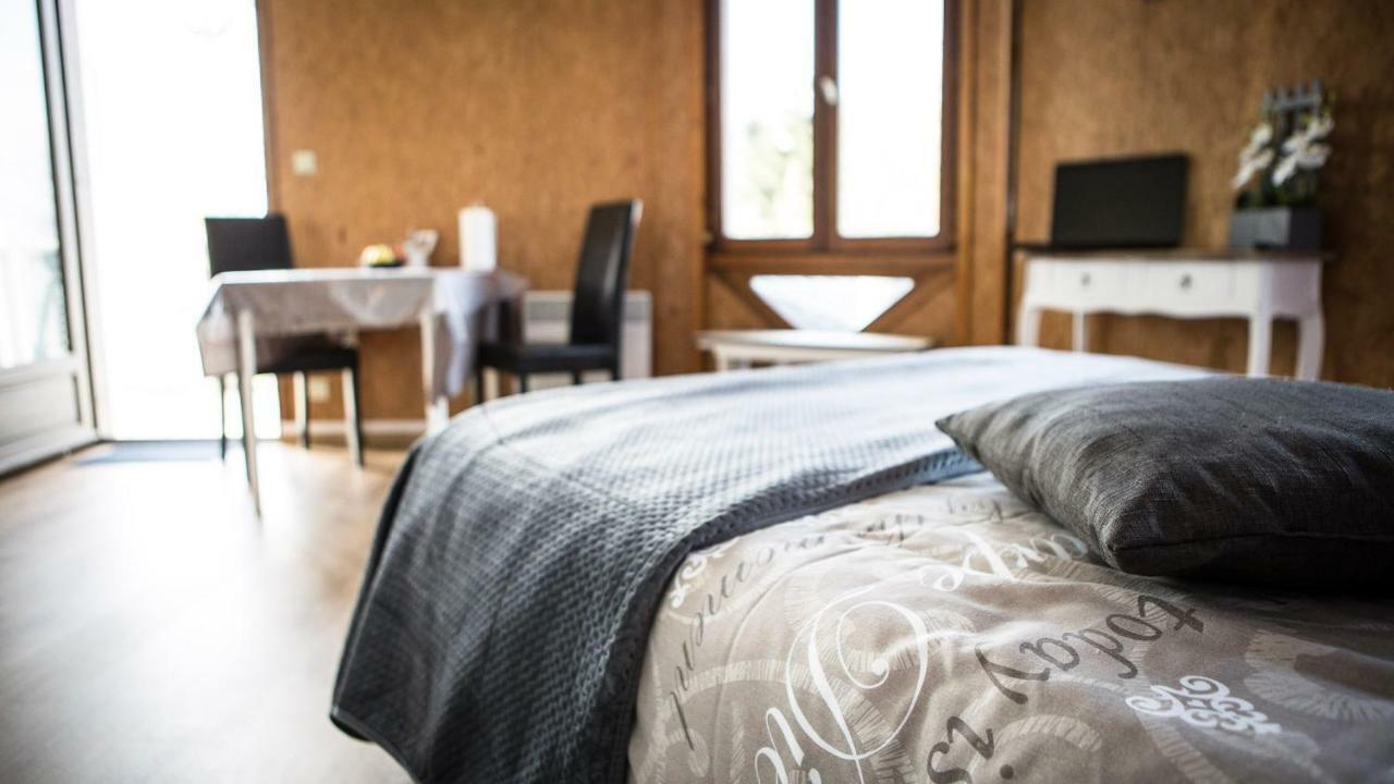 Studios Etape Du Lac Bourbon-Lancy Ngoại thất bức ảnh